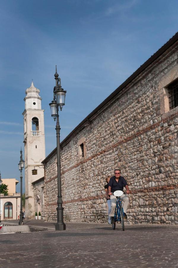 Cangrande Hotel Lazise Exterior photo
