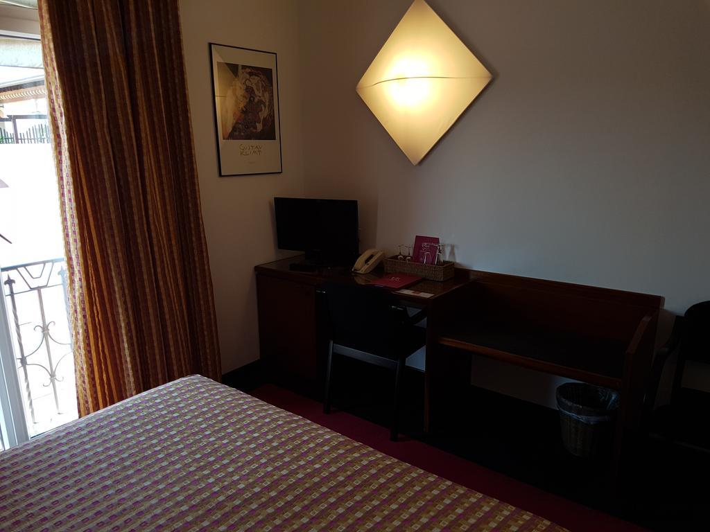 Cangrande Hotel Lazise Exterior photo